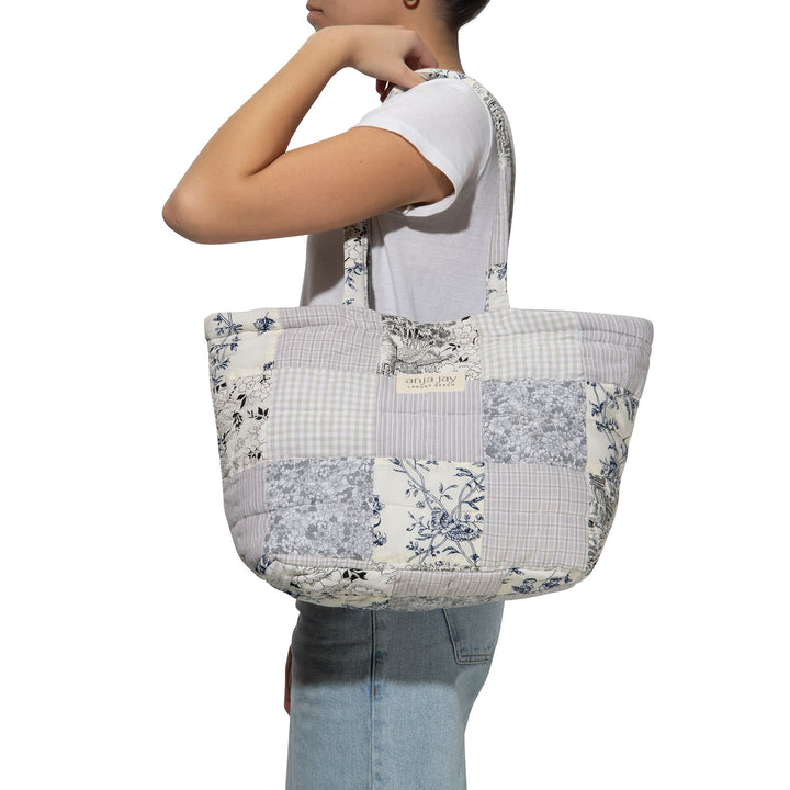 Shoulder Bag, Merry Gray