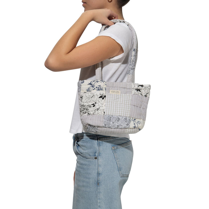 Shoulder Bag, Merry Gray